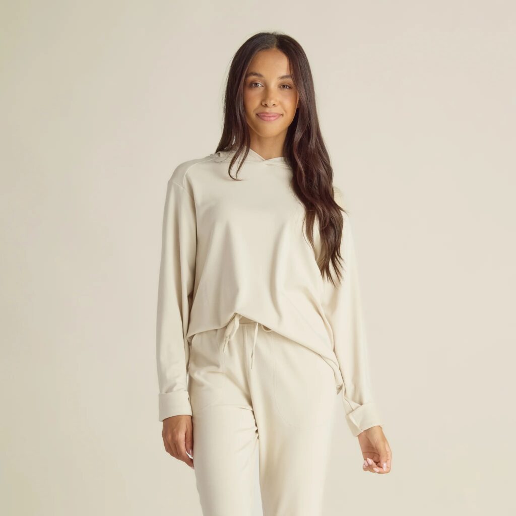 Soft long sleeve hoodie with kangaroo pocket and drawstring, ribbed cuffs and hem
